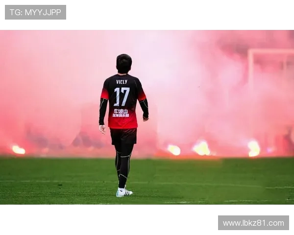 刘丽独家解析足球技巧与战术分享助你提升球场表现