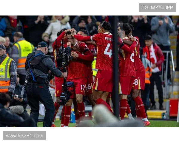 利物浦与狼队激战成和双方球员表现引人关注