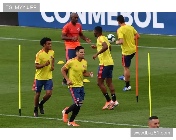 荷兰与阿根廷后卫对决分析谁能在世界杯赛场上占据优势