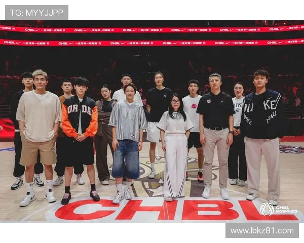 赵睿领衔新一代篮球崛起之路展现年轻力量与团队精神的完美结合